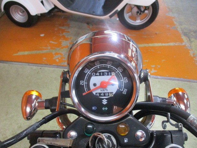 走行もびっくり低走行の４１３１ｋｍ！の低走行車！このモデルのＳＴは燃料消費率１Ｌ＝４８ｋｍの高燃費車